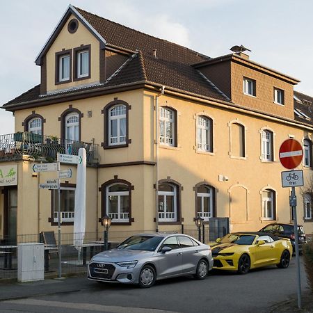 Roca Restaurant Und Hotel Bommersheim Bagian luar foto