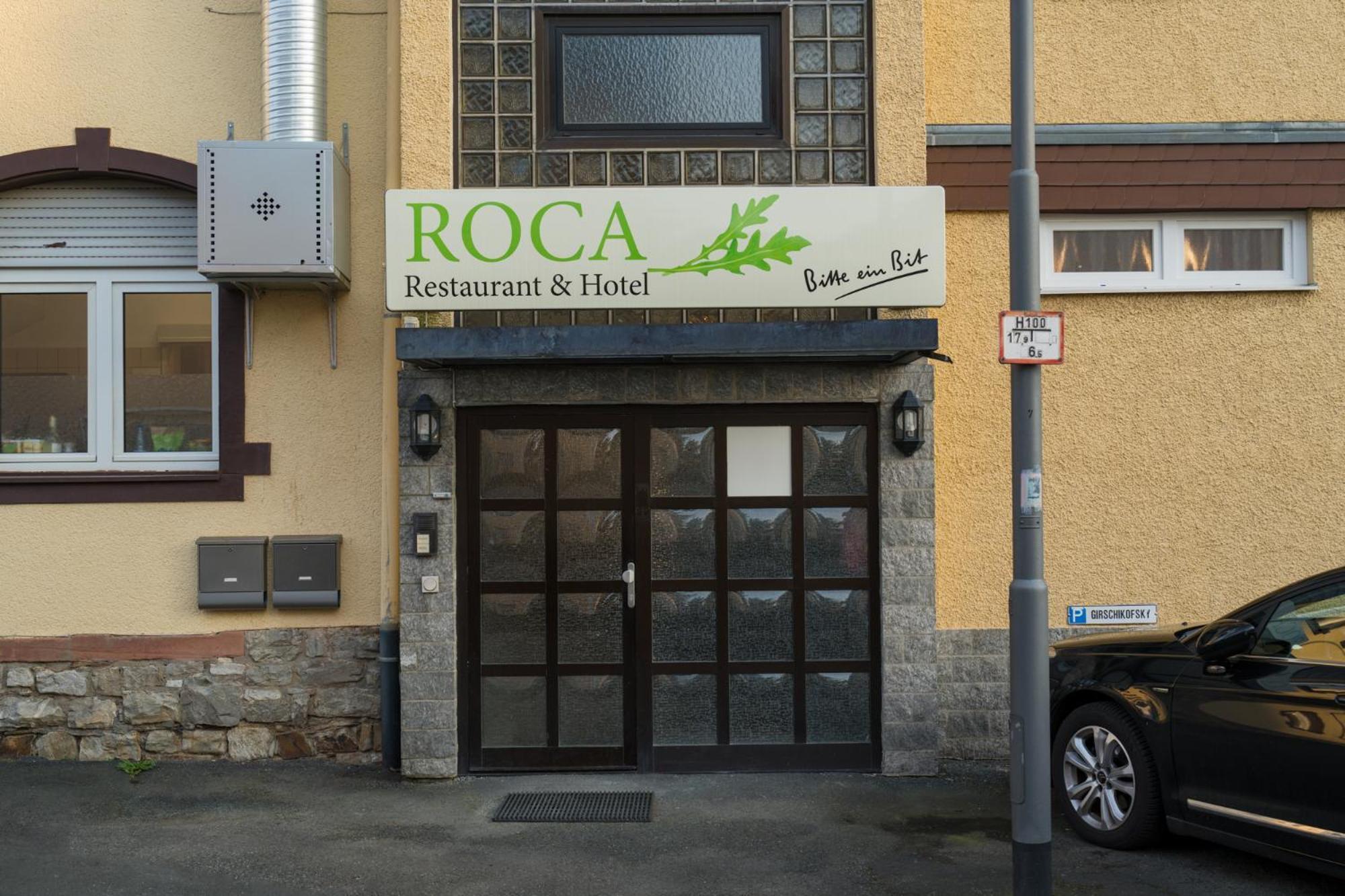 Roca Restaurant Und Hotel Bommersheim Bagian luar foto